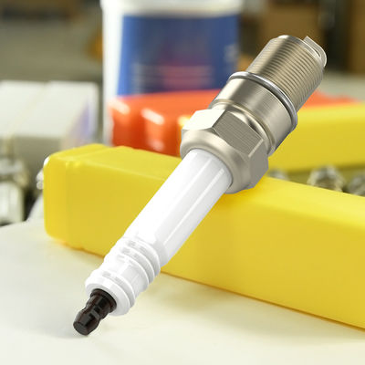 خرید شمع صنعتی R5B12-77 با نوع نشیمن واشر J شکاف الکترود صنعتی و مقاومت تولید آنلاین